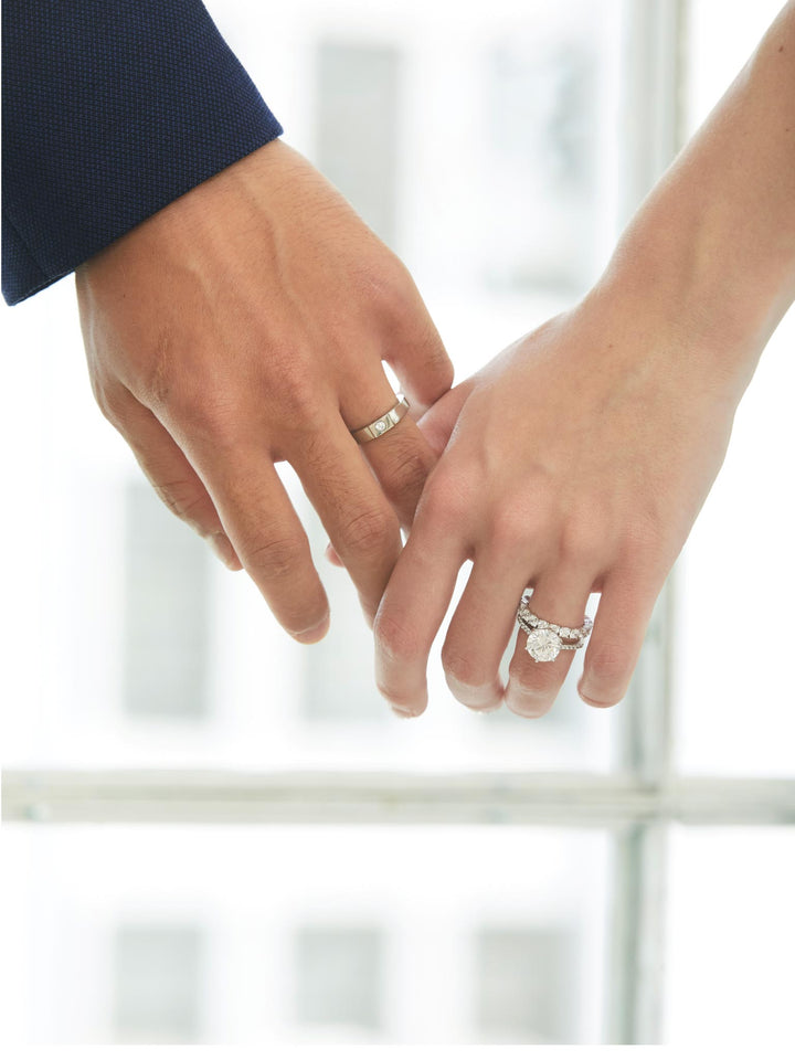 3.01ct プラチナ 4つ爪 ソリティア リング　装着
