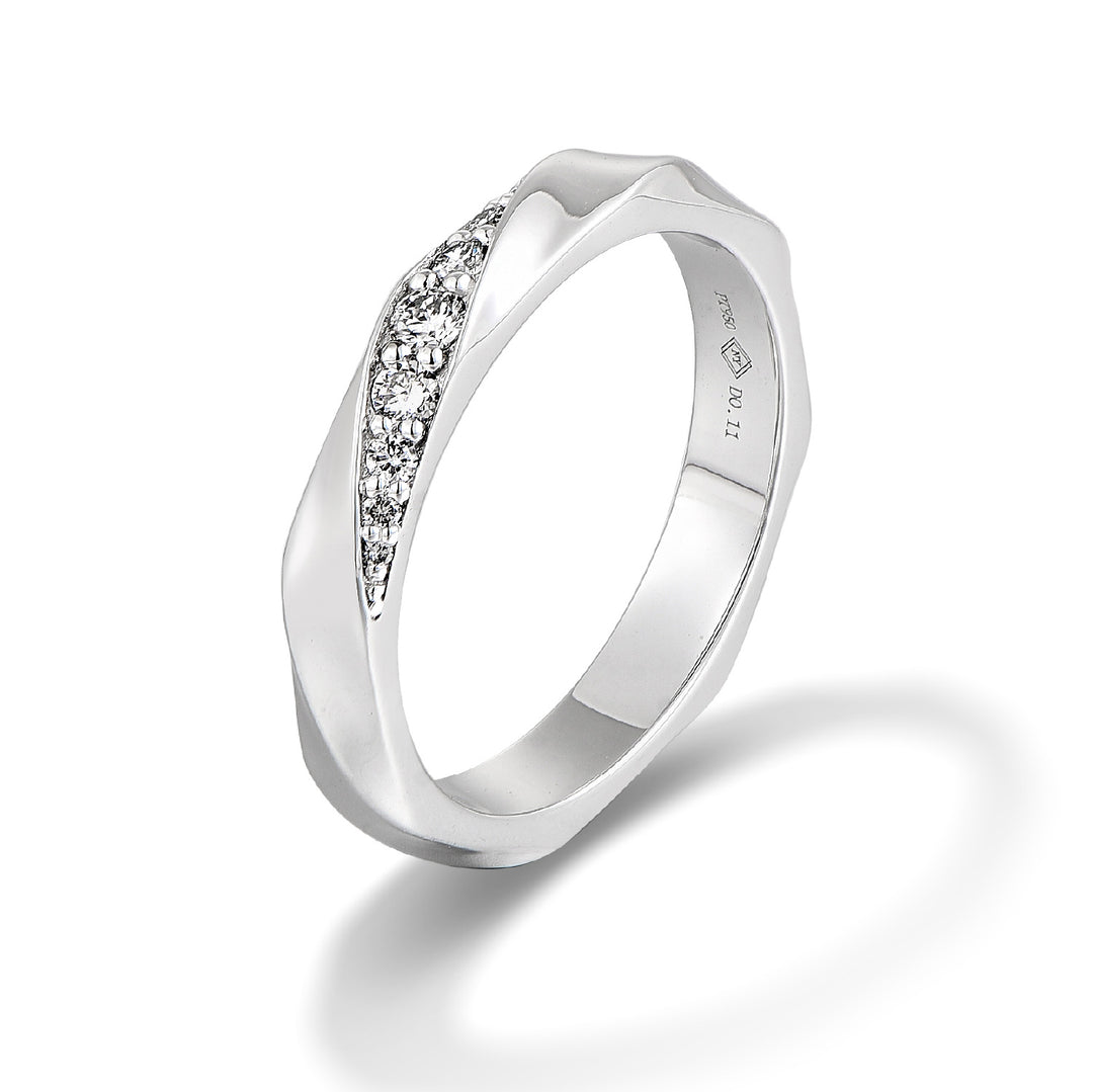 0.10ct ラボグロウンダイヤモンド ツイスト リング プラチナ