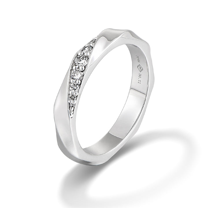0.10ct ラボグロウンダイヤモンド ツイスト リング プラチナ