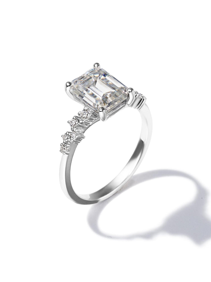 3.13ct プラチナ 4本爪 エメラルド リング