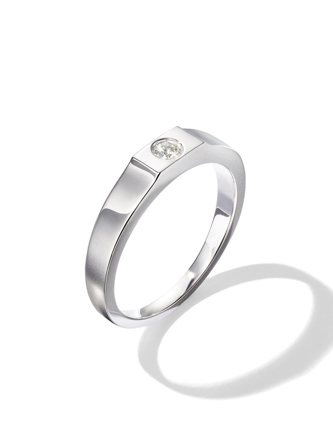 0.1ct プラチナ 埋め込み リング